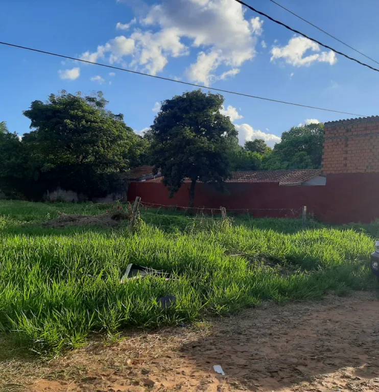 VENDO 2 TERRENOS JUNTOS EN EL 1ER BARRIO LUQUE!!! — foto 3