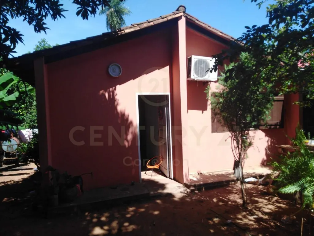 Casa en excelente ubicación con amplio terreno! — foto 2