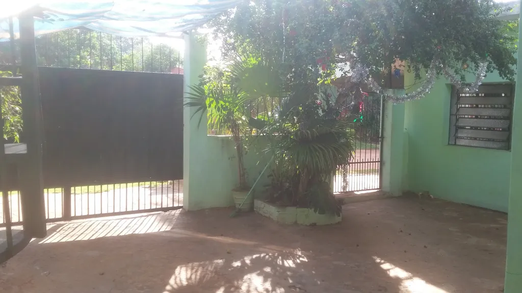 EN VENTA CASA en LAURELTY SAN LORENZO. — foto 2