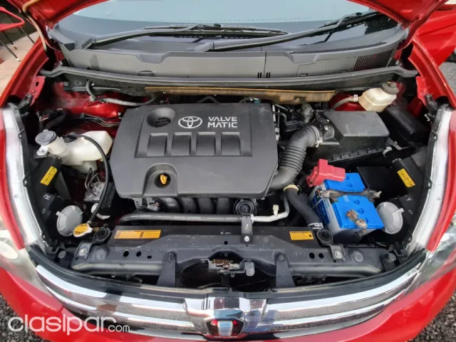 Toyota Isis 2011 — foto 3