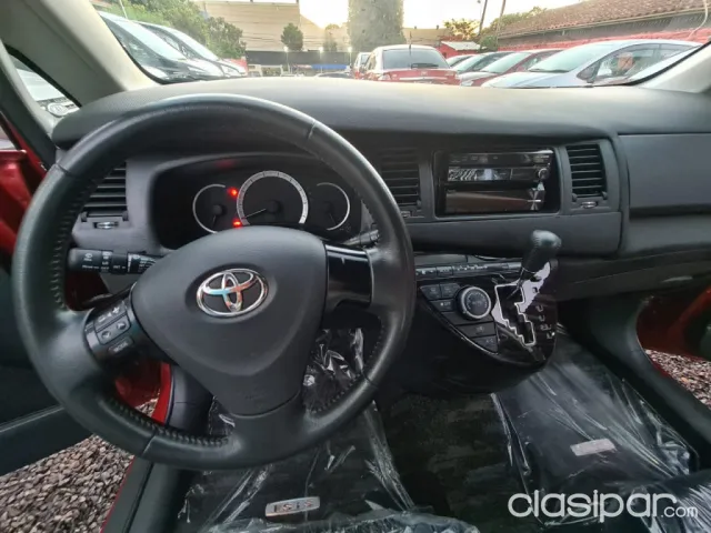 Toyota Isis 2011 — foto 4