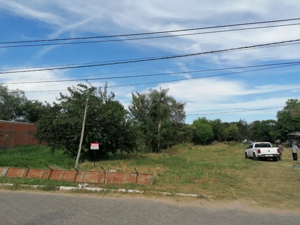 amplio terreno sobre avenida en Pilar — foto 3