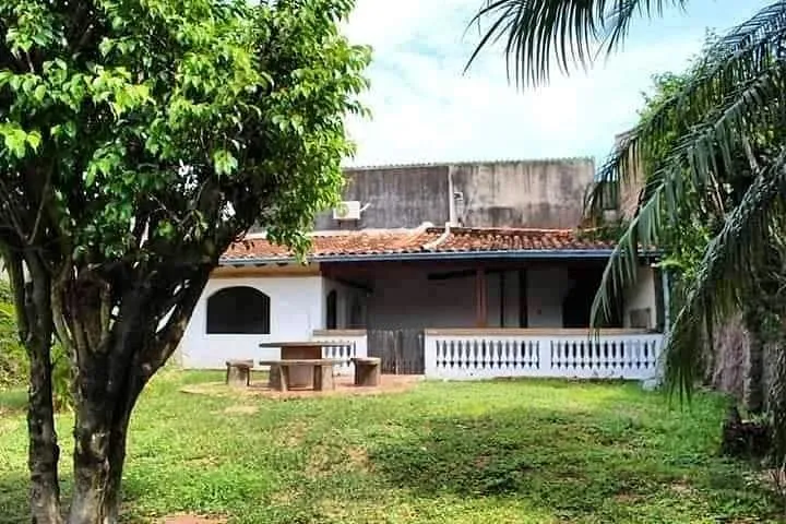 VENDO TERRENO CON QUINCHO EN SAN LORENZO, ZONA 3 BOCAS. — foto 2