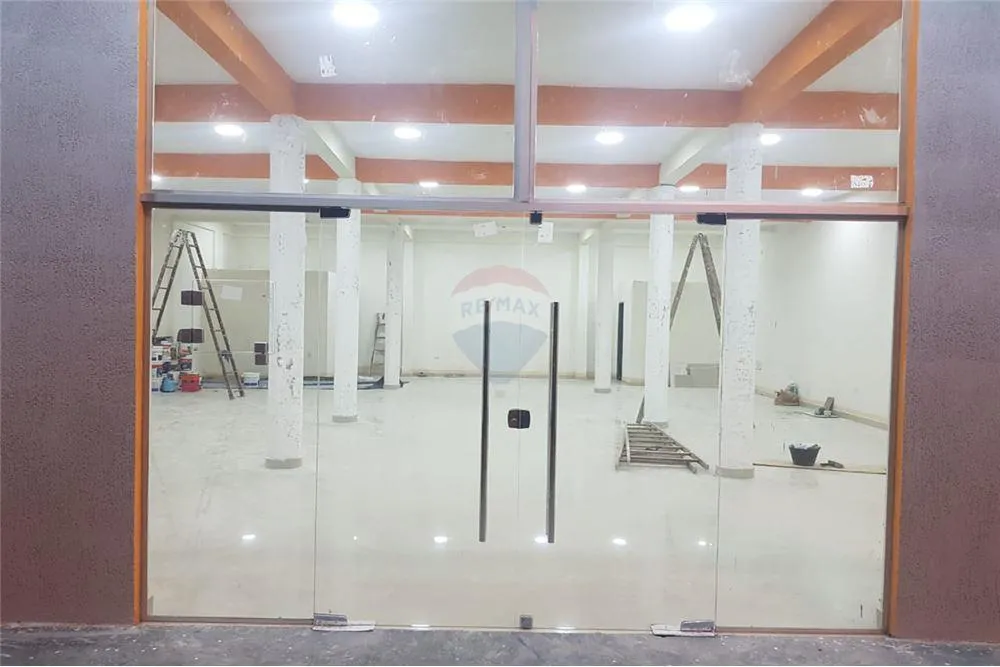 LOCAL COMERCIAL SOBRE FELIPE GONZALEZ - CUARTO BARRIO — foto 3