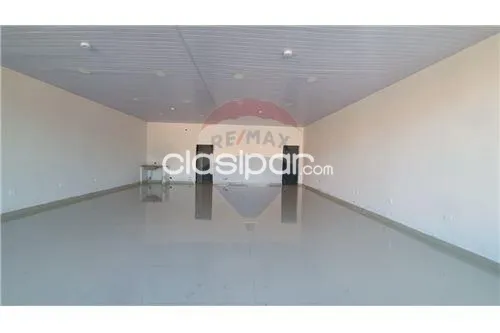 En Venta Amplio Terreno con 4 Locales Comerciales-Laurelty-luque — foto 2
