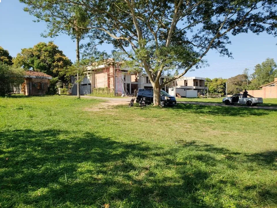 VENDO HERMOSO TERRENO EN EXCLUSIVO BARRIO CERRADO Z AEROPUERTO — foto 2