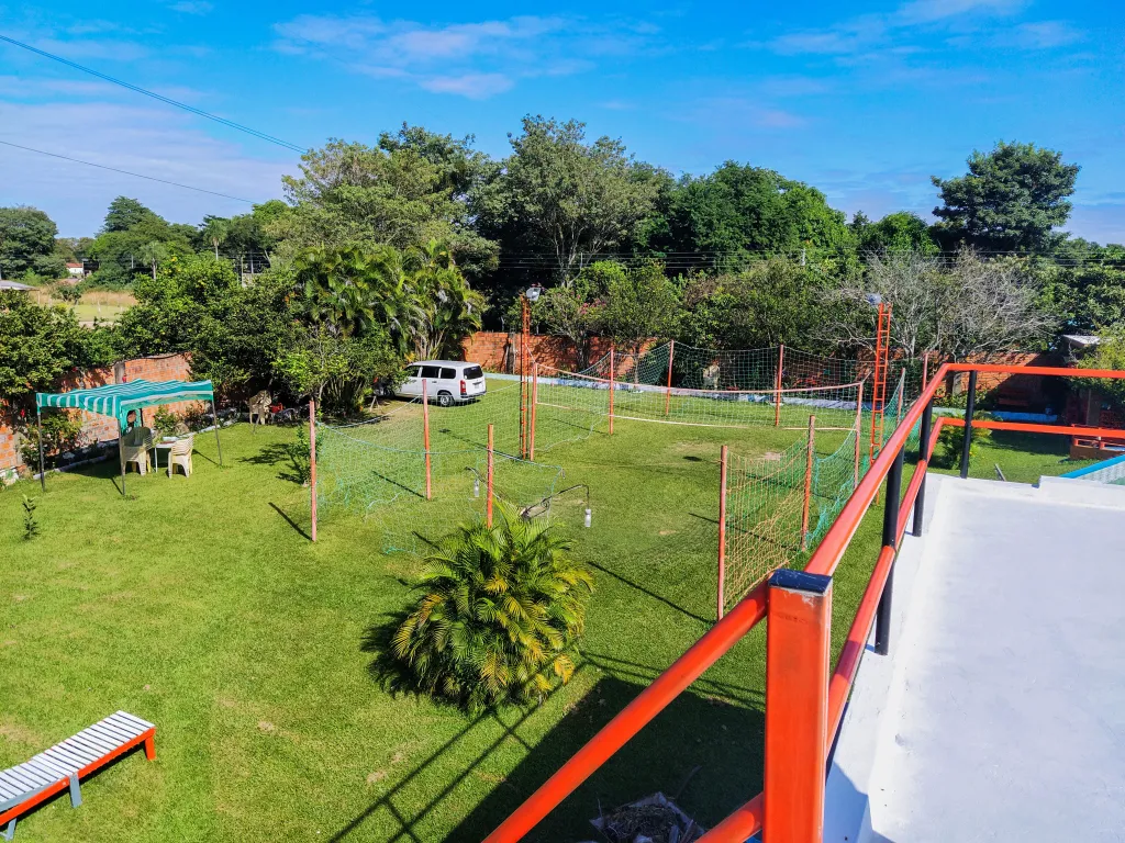 VENDO CASA QUINTA CON CANCHA DE PADEL EN YPACARAÍ — foto 3