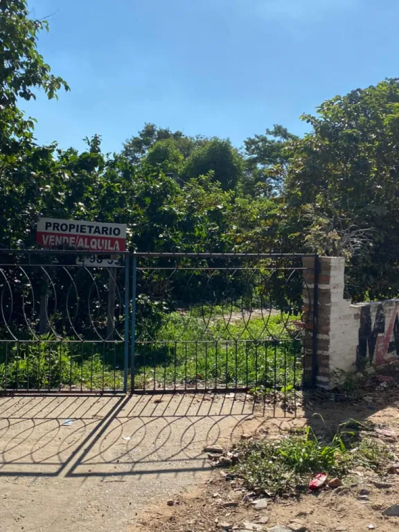 VENDO en OFERTA TERRENO EN ESQUINA — foto 2