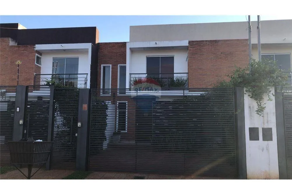 DUPLEX CON RENTA JARDÍN DE ORO LUQUE — foto 2