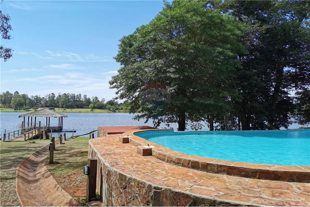 VENDO EXCLUSIVA QUINTA SOBRE LAGO ACARAY 1,200,000 USD — foto 2