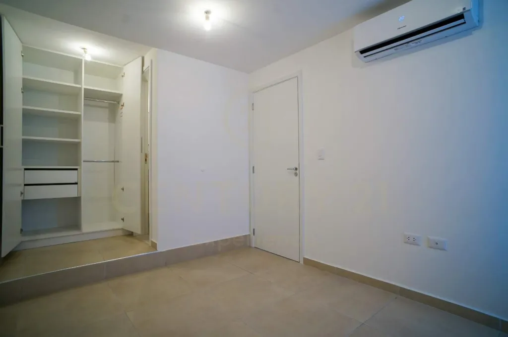 ALQUILO DEPARTAMENTO DE 2 HABITACIONES TIPO DUPLEX - Zenith Felix Bogado. — foto 3