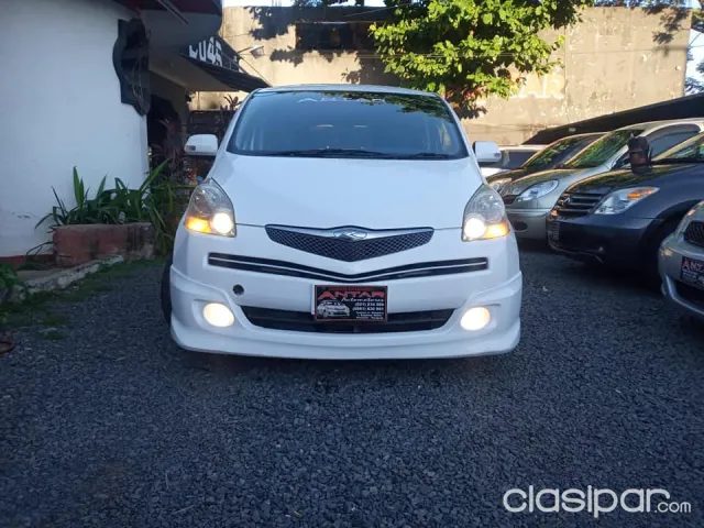 Toyota Ractis 2008 - foto 2