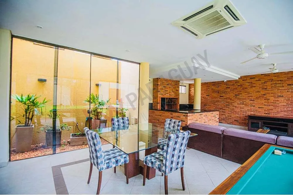 RESIDENCIA DE LUJO EN VENTA - BARRIO SAJONIA — foto 2