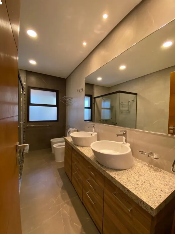 Moderna Residencia en Alquiler en Barrio Jara — foto 3