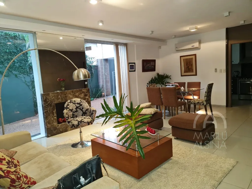 MANORÁ – CARMELITAS: LUJOSO DÚPLEX AMOBLADO, 2 DORMITORIOS, UN LUJO!! – 1.000 USD. — foto 3