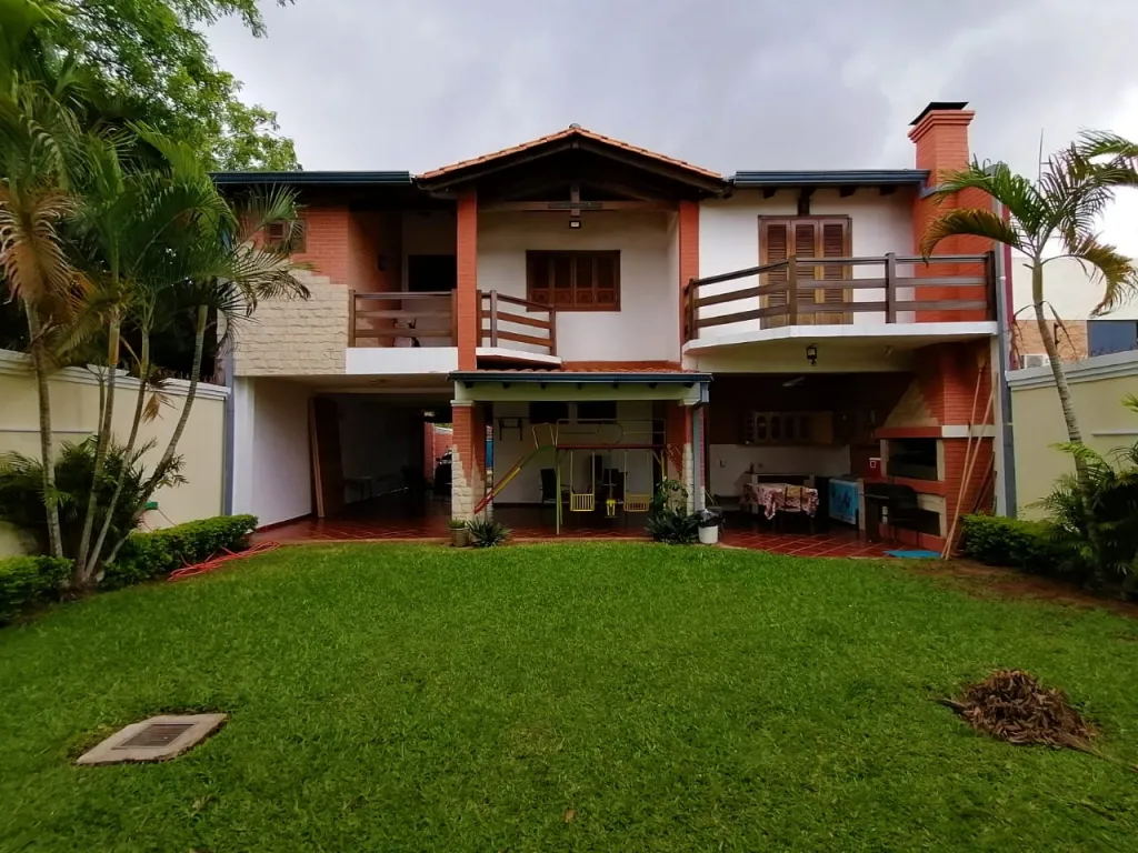 VENDO HERMOSA RESIDENCIA EN FDO. DE LA MORA ZONA NORTE, EXCLUSIVA UBICACIÓN. J4164. — foto 2