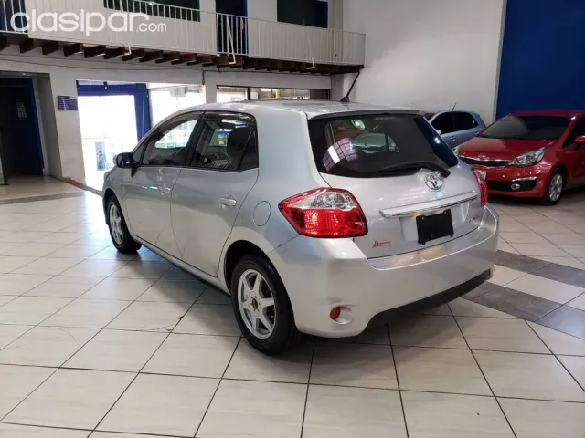 Toyota Auris 2010 — foto 7