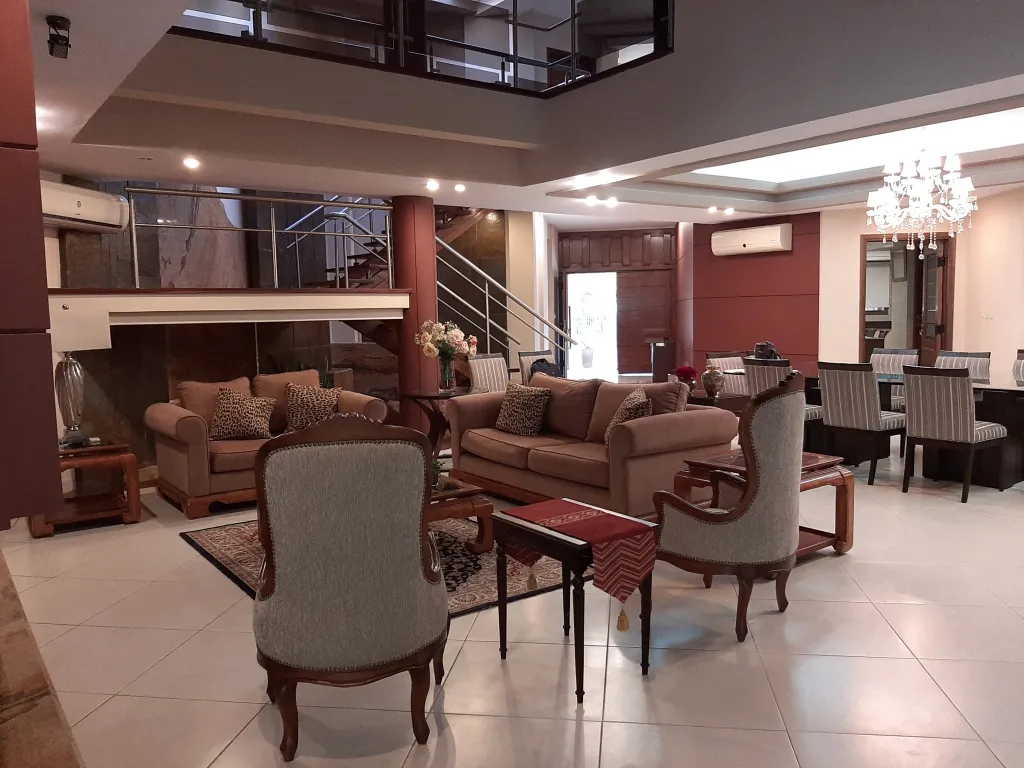 Hermosa residencia en barrio San Cristobal — foto 2