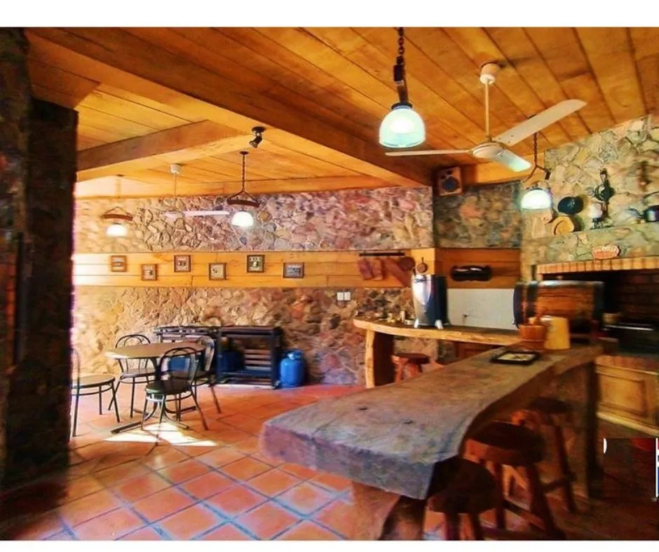 SE VENDE IMPONENTE CASA EN LAS MERCEDES 900 m2 399,000 USD — foto 3