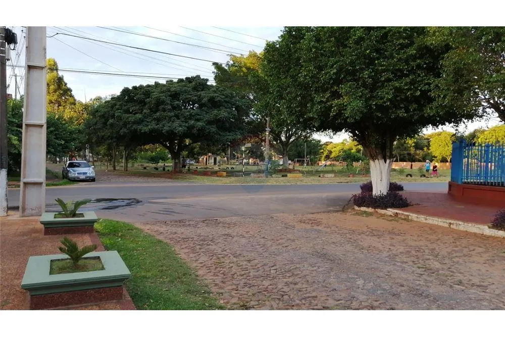 HERMOSA PROPIEDAD EN ZONA RESIDENCIAL - LUQUE — foto 2