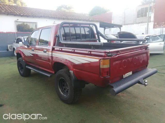 Toyota Hilux 1993 - foto 2