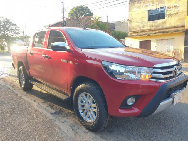 Toyota Hilux 2018 — foto 2