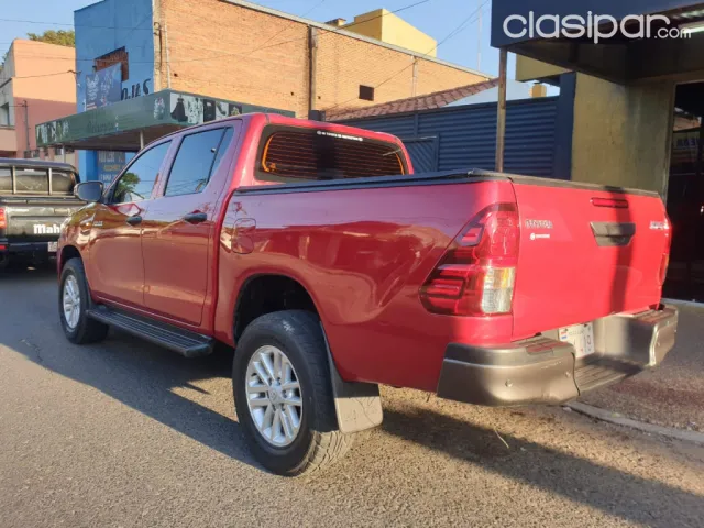 Toyota Hilux 2018 — foto 3