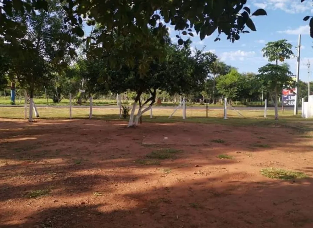 OFERTO TERRENO CON CASITA SOBRE RUTA 1 PARA CASA DE DESCANSO O COMERCIO — foto 2
