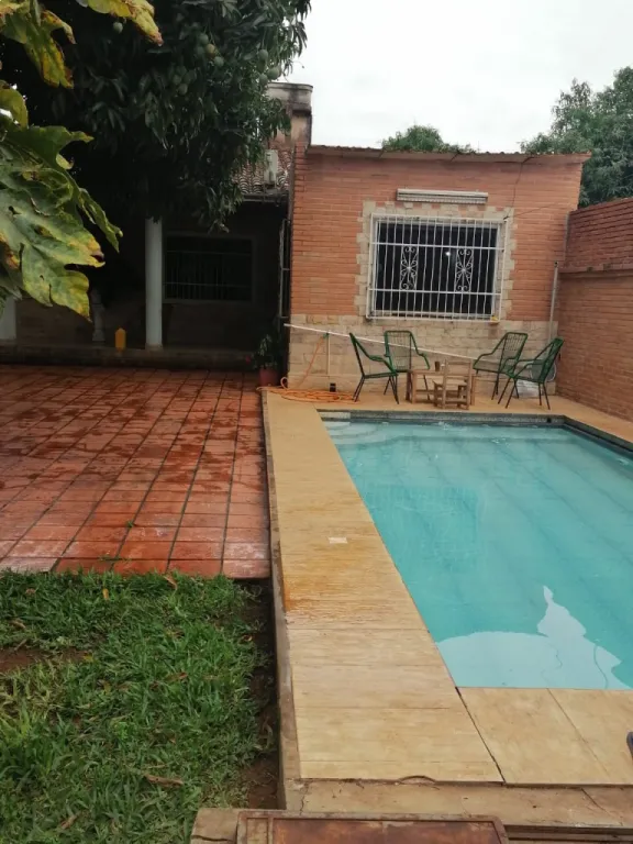 Vendo hermosa casa rn San Lorenzo; Barrio Santa Ana — foto 3