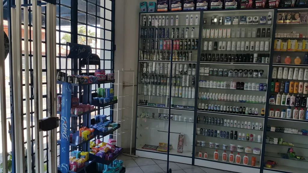 Vendo y Remato Farmacia en funcionamiento!! — foto 2