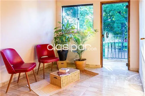 Chalet a la venta de 3 dormitorios Fdo de la Mora a 1 cuadra de la Avda.Mcal Lopez — foto 2
