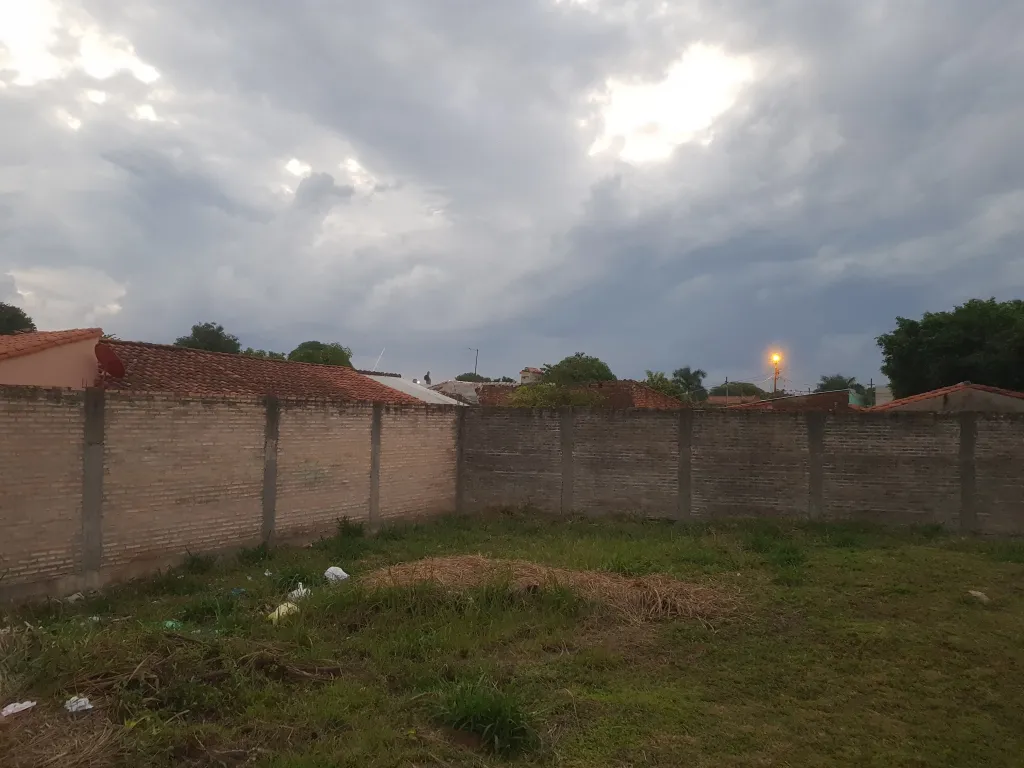 Vendo terreno amurallado a pasos del Shopping San Lorenzo — foto 3
