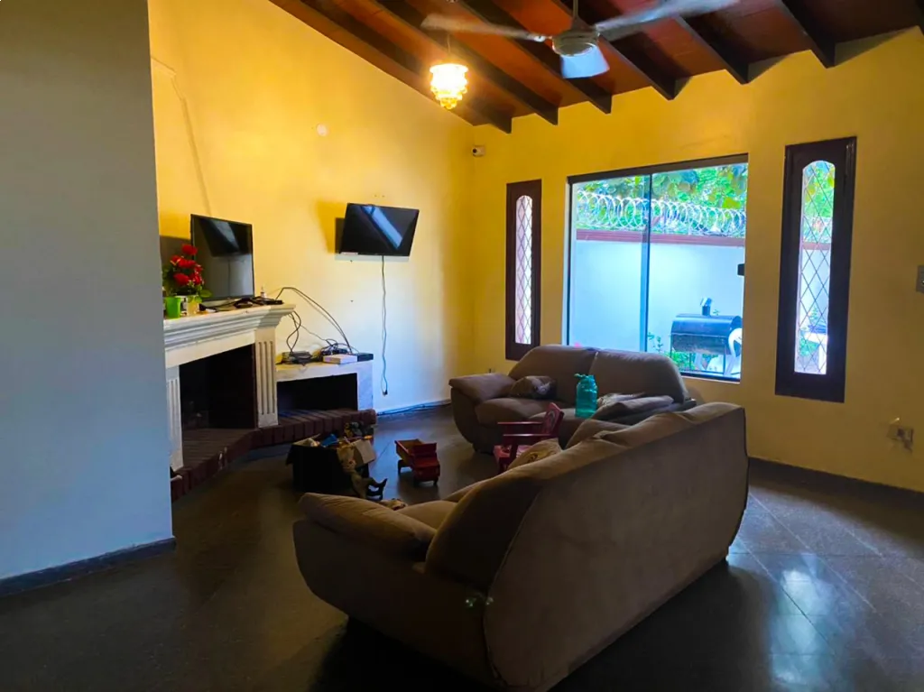 Vendo hermosa residencia en Luque-Ykua Duré — foto 2