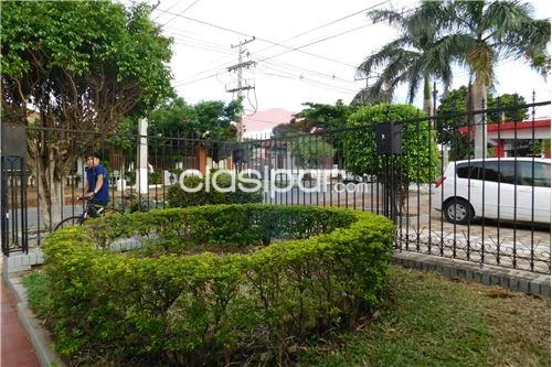 Vendo amplia casa en Lambaré — foto 3