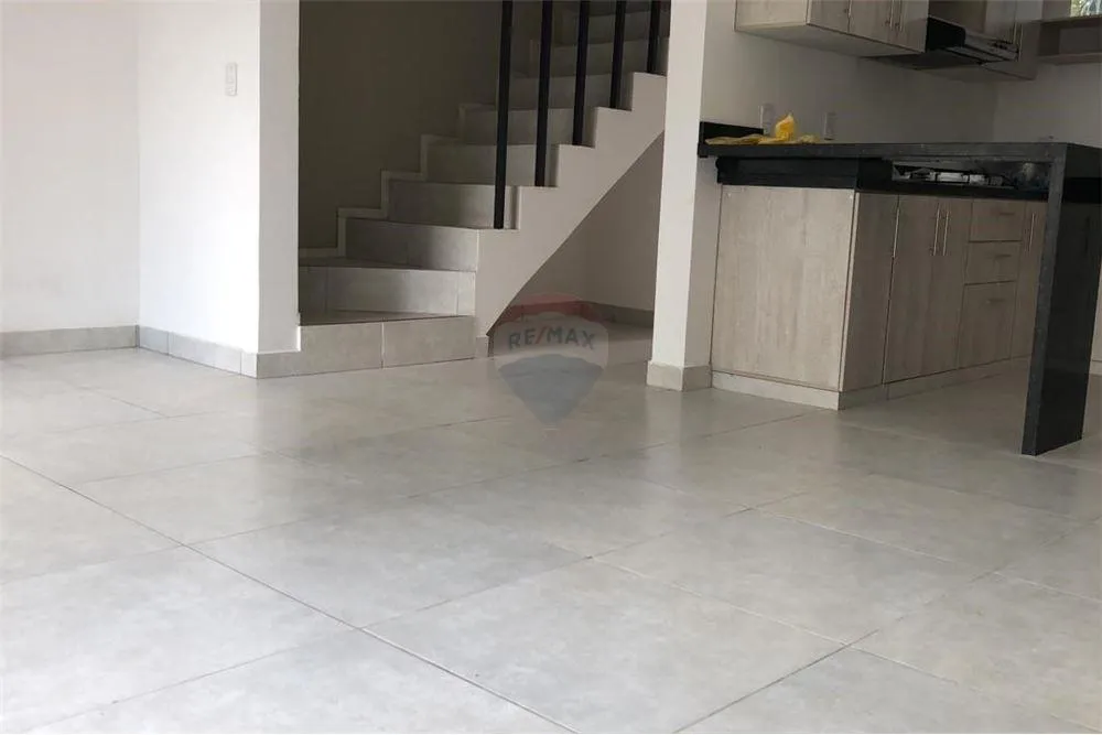VENDO DUPLEX DE 3 DORMITORIOS A ESTRENAR EN EL GRUPO HABITACIONAL — foto 3