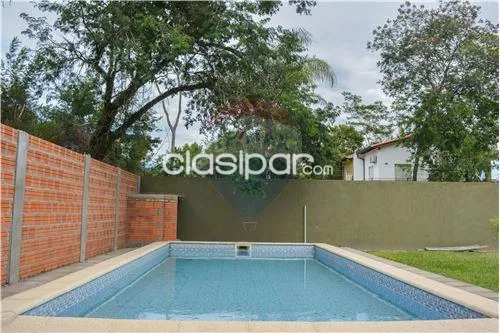 Vendo casa moderna a metros del centro de San Bernardino — foto 2