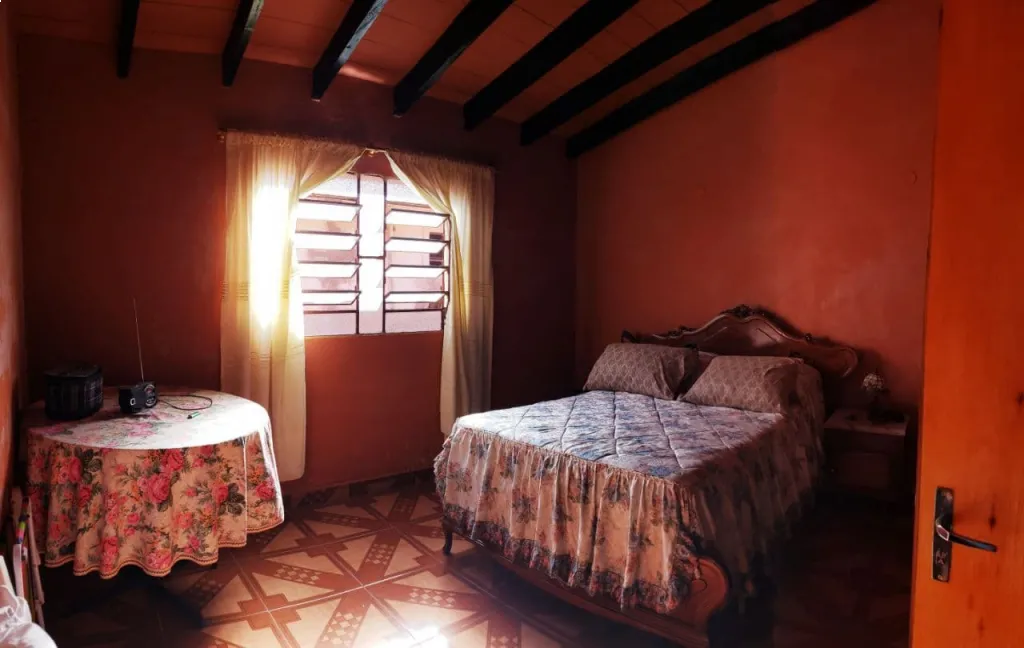 CASA DE 3 HABITACIONES EN LIMPIO — foto 3