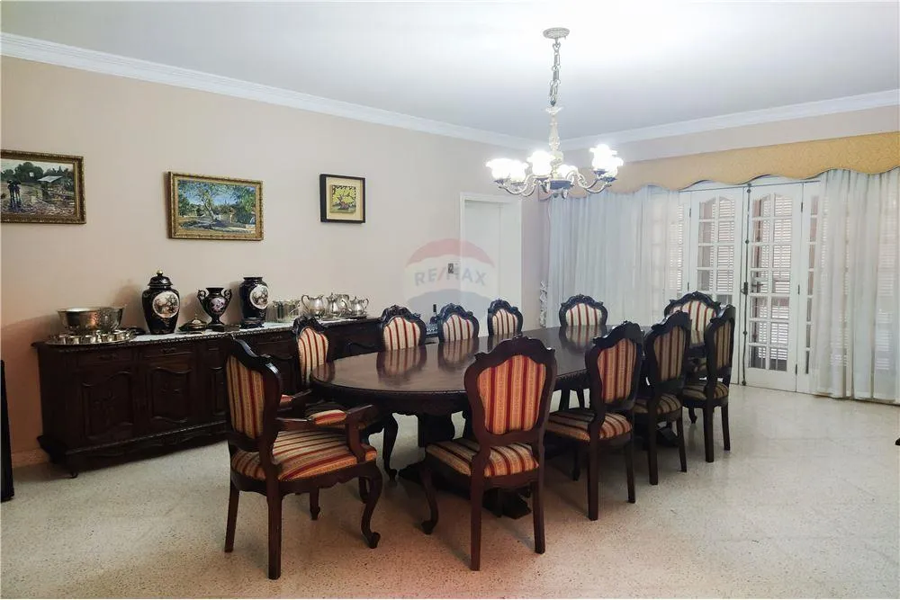VENDO AMPLIA RESIDENCIA EN B° MCAL. ESTIGARRIBIA — foto 2