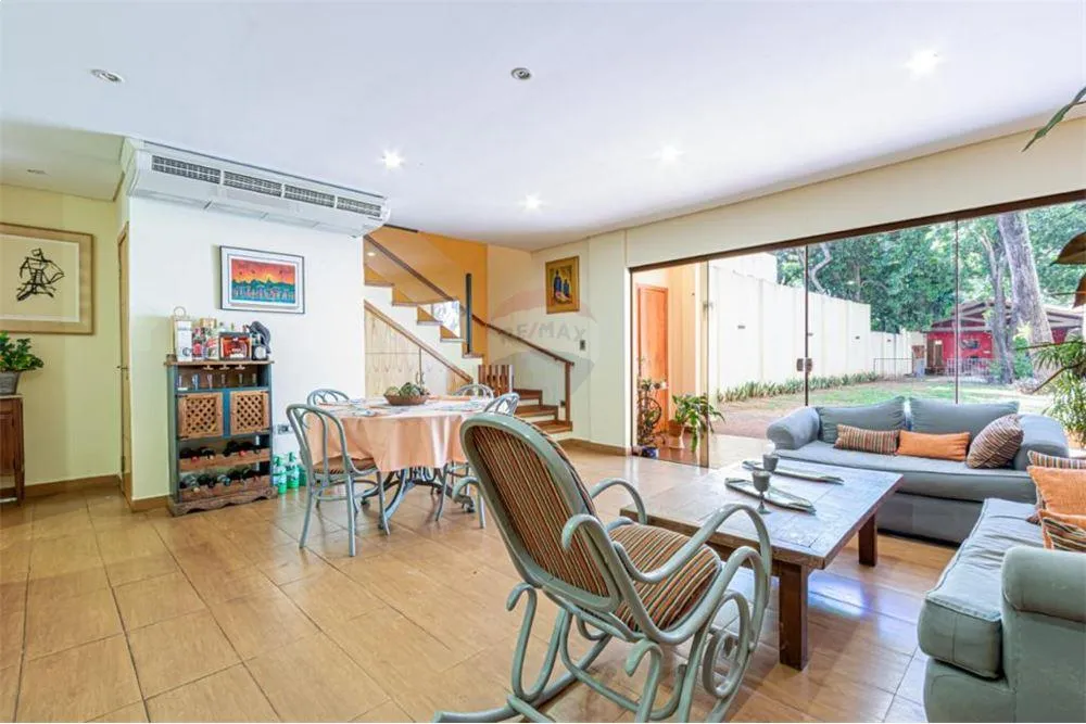 Hermosa Casa en barrio Exclusivo — foto 3