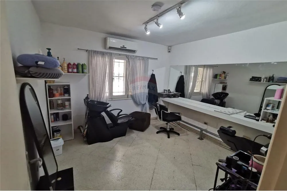 VENDO CASA ZONA SAN JORGE A REMODELAR — foto 3