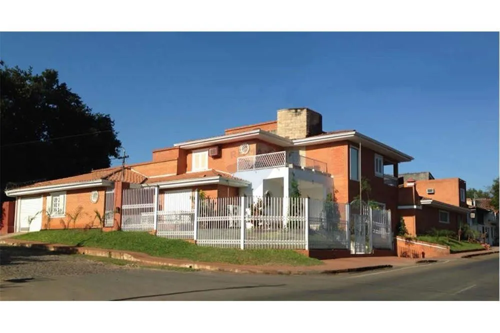 VENDO RESIDENCIA EN B° HIPÓDROMO — foto 3