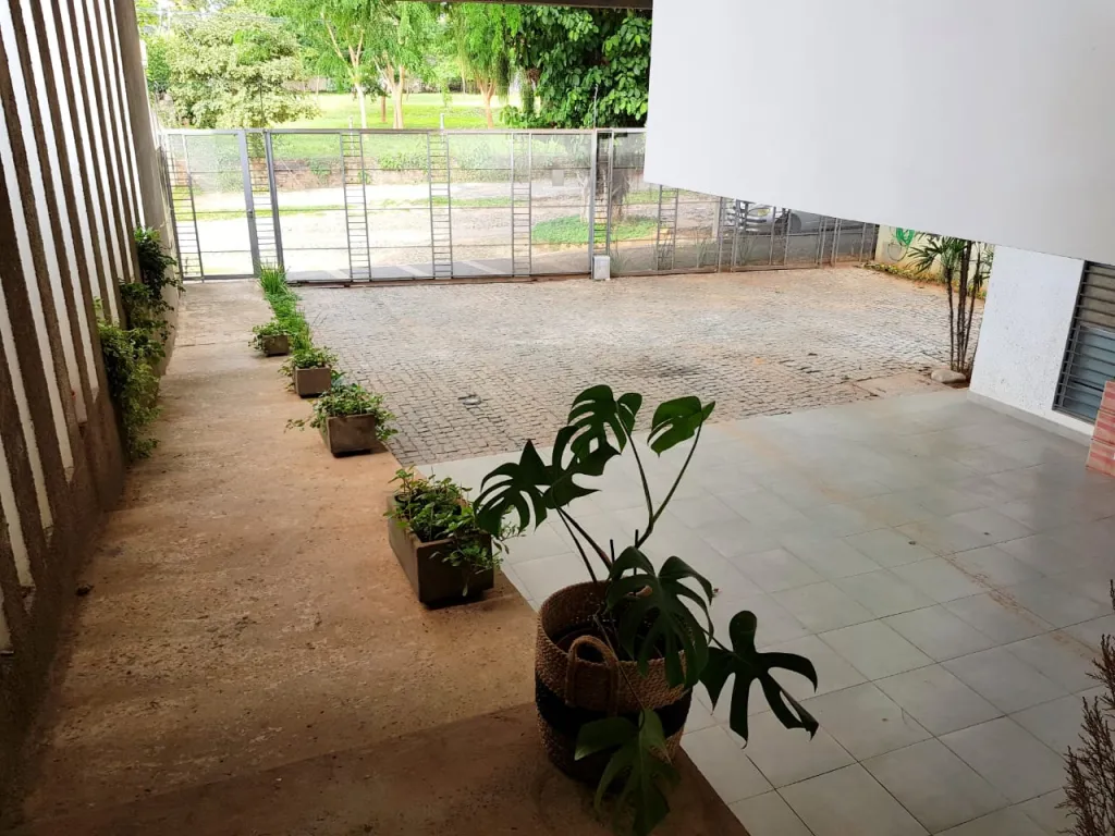 VENDO HERMOSA RESIDENCIA MINIMALISTA EN MBURUCUYA — foto 2