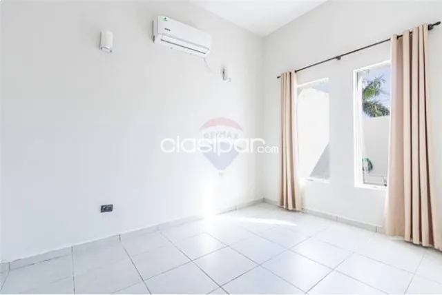 Casa en Lambaré a 800 m de Avda. Paseo del Yacht — foto 3