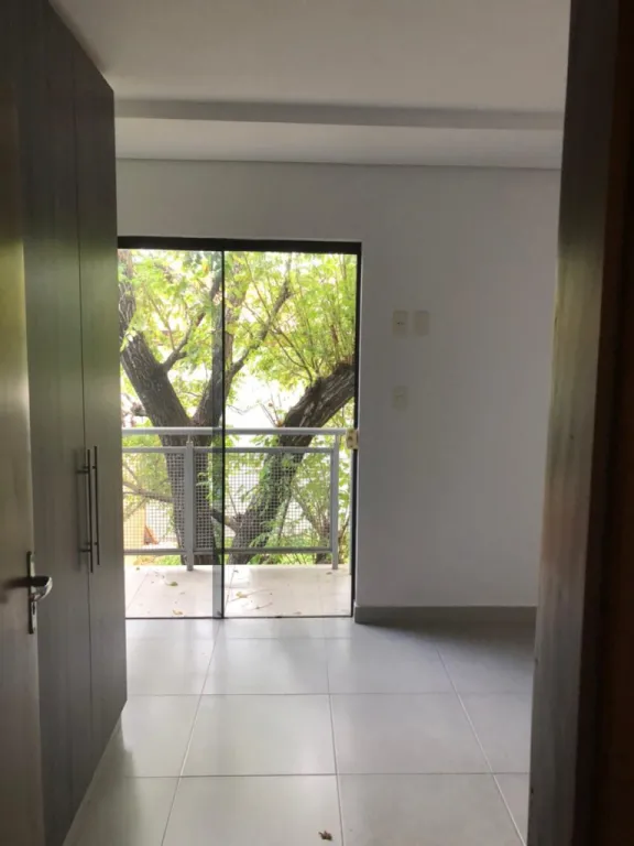 Vendo Duplex en Luque. Zona Loma Merlo. — foto 3