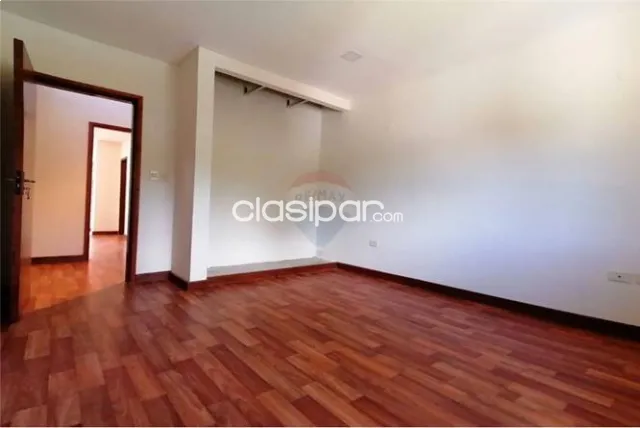 HERMOSA CASA - ZONA AVDA LAS RESIDENTAS — foto 3