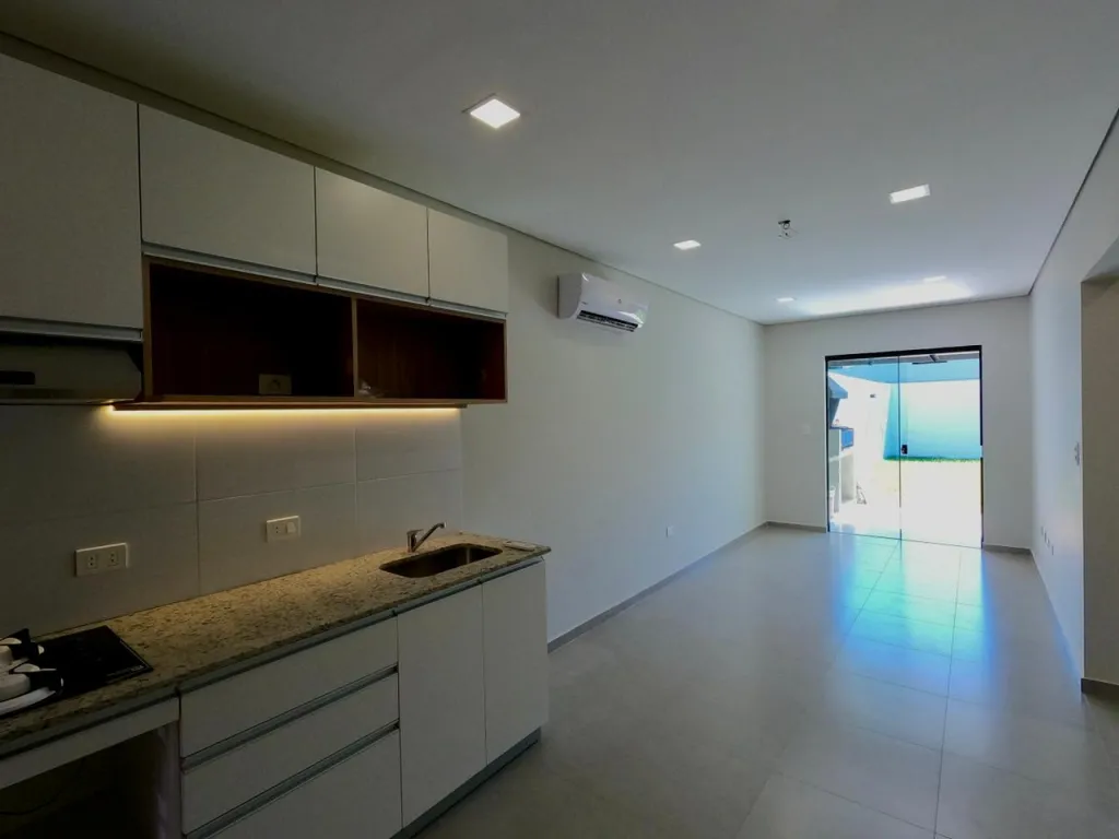 VENDO HERMOSO DUPLEX EN MARIANO ROQUE ALONSO — foto 2