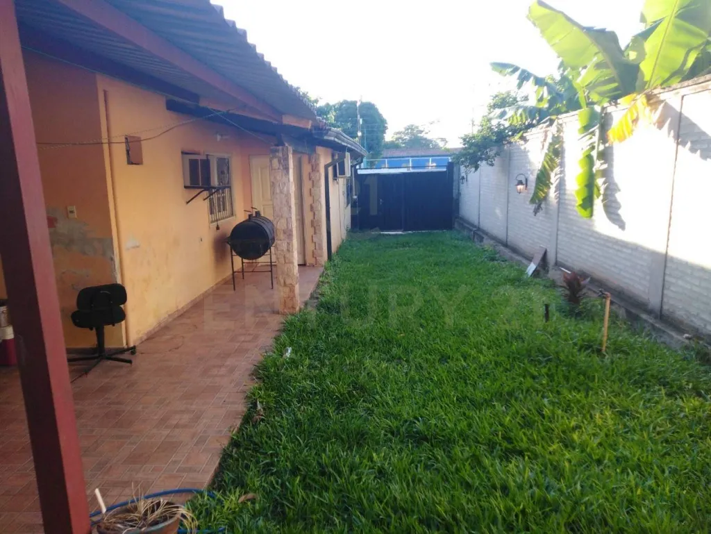 En Venta amplia casa en Fernando de la Mora Sur. — foto 2