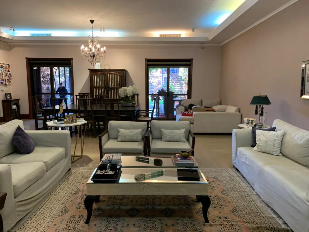 VILLA AURELIA: 440M2 – LUJOSA RESIDENCIA, 4 SUITES, JARDÍN, PISCINA – 460.000 USD. — foto 2