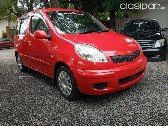 Toyota Funcargo 2003 — foto 2