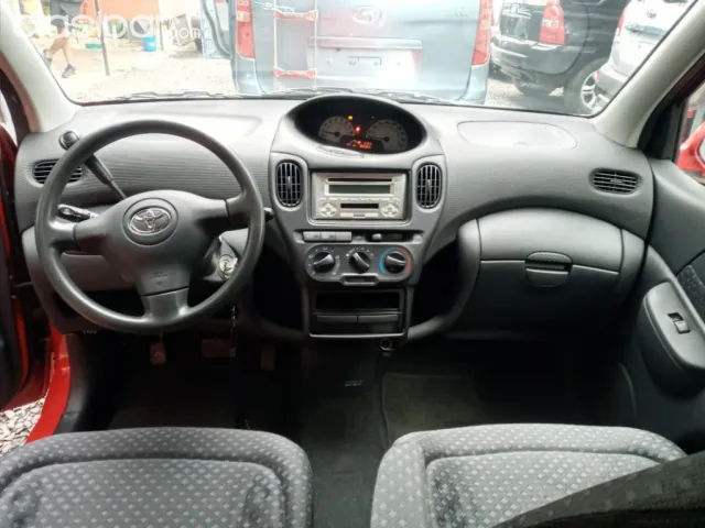 Toyota Funcargo 2003 — foto 8